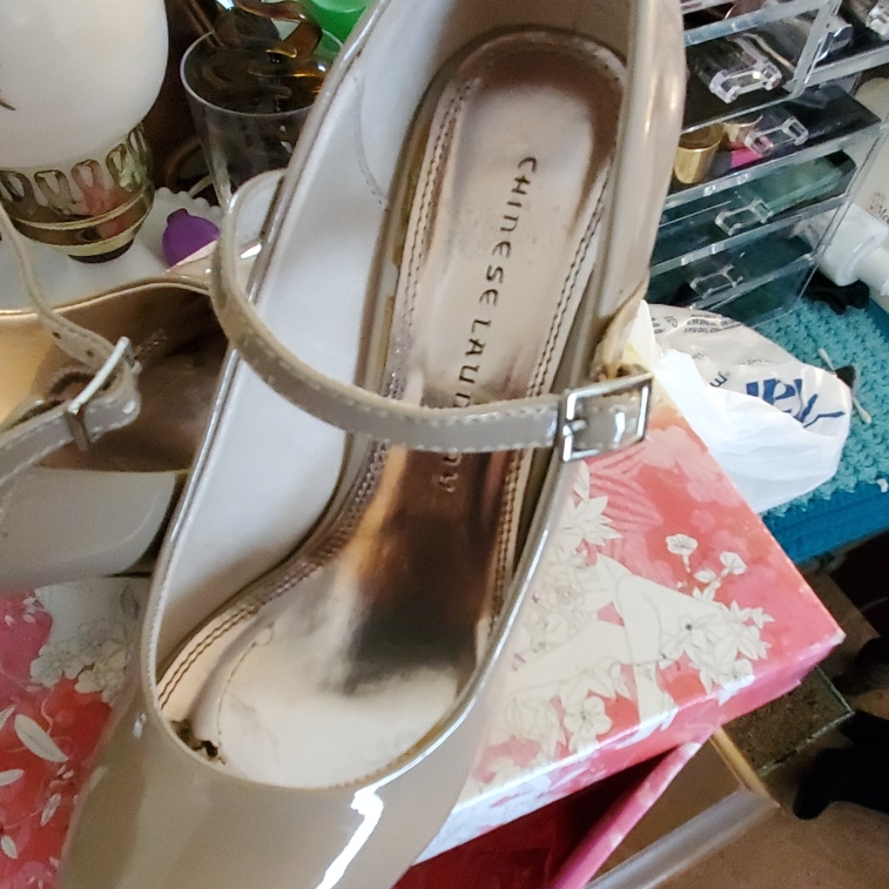 nude pumps with box worn once - Picture 5 of 5